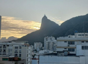 Apt inteiro c vista para o Cristo Redentor!